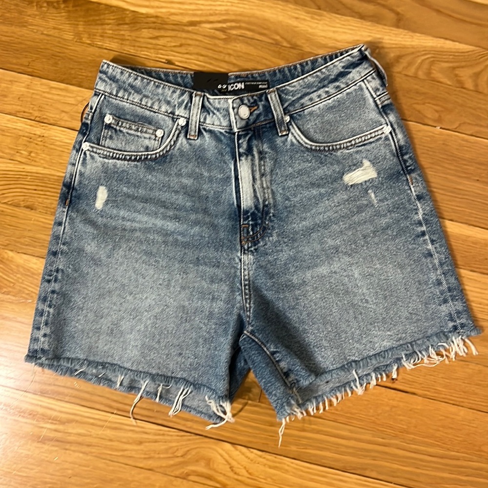 26 MAVI Denim Shorts